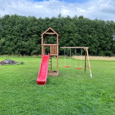 Saadjaerve Kingu Talu Puhkemaja Hébergement de vacances *